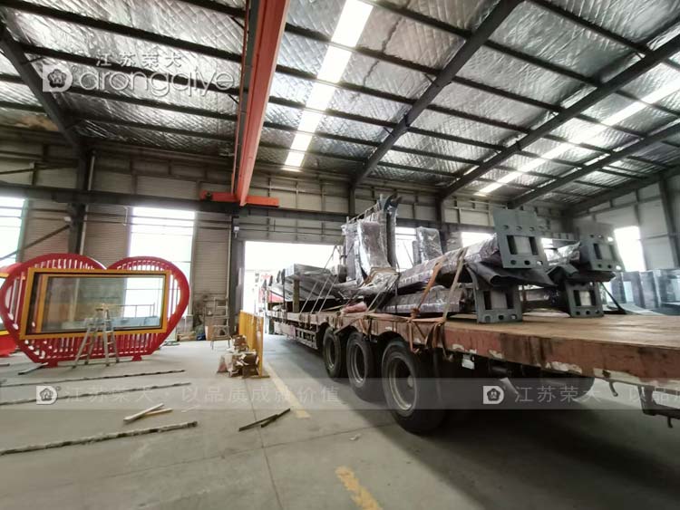 湖南公交車站臺(tái)第三批次發(fā)貨圖片一